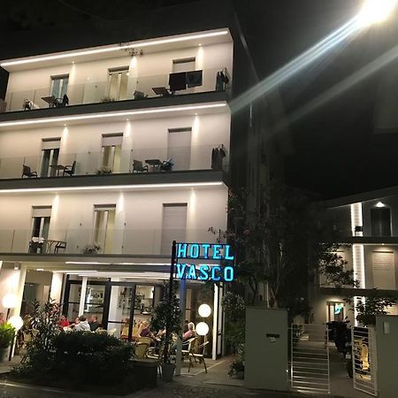 Hotel Vasco Мисано Адриатико Екстериор снимка
