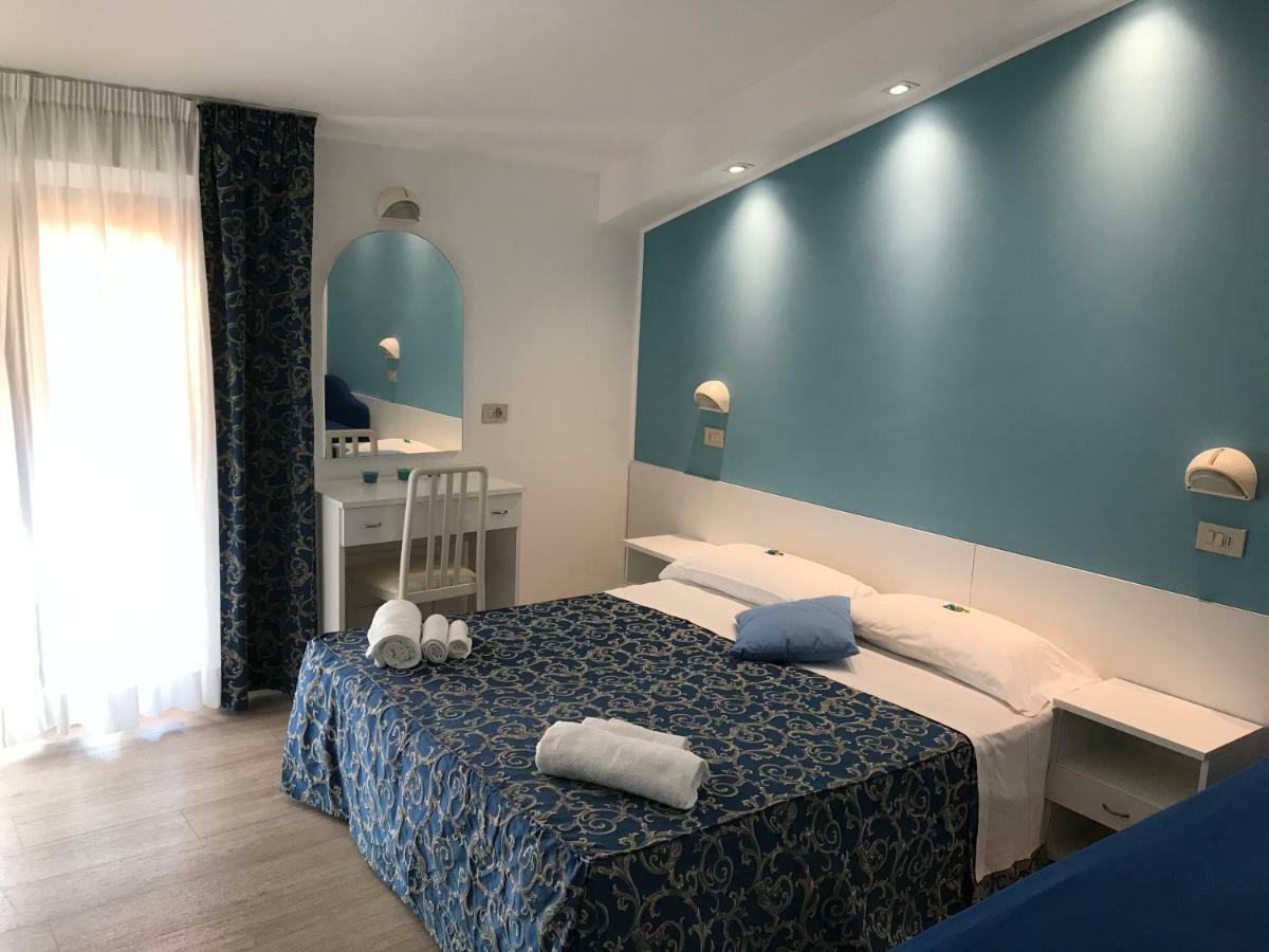 Hotel Vasco Мисано Адриатико Екстериор снимка